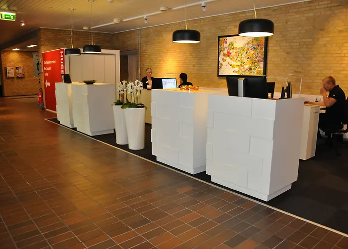 胡塞特米泽尔法特酒店 酒店 米泽尔法特