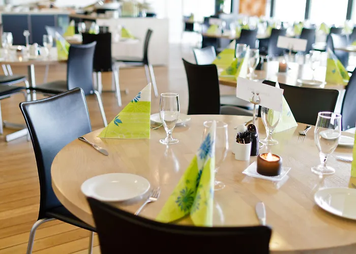 胡塞特米泽尔法特酒店 酒店