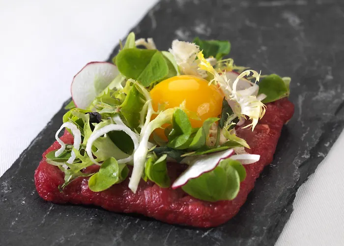 胡塞特米泽尔法特酒店 米泽尔法特