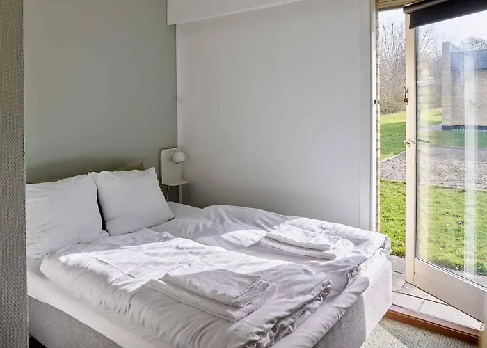 胡塞特米泽尔法特酒店 3*